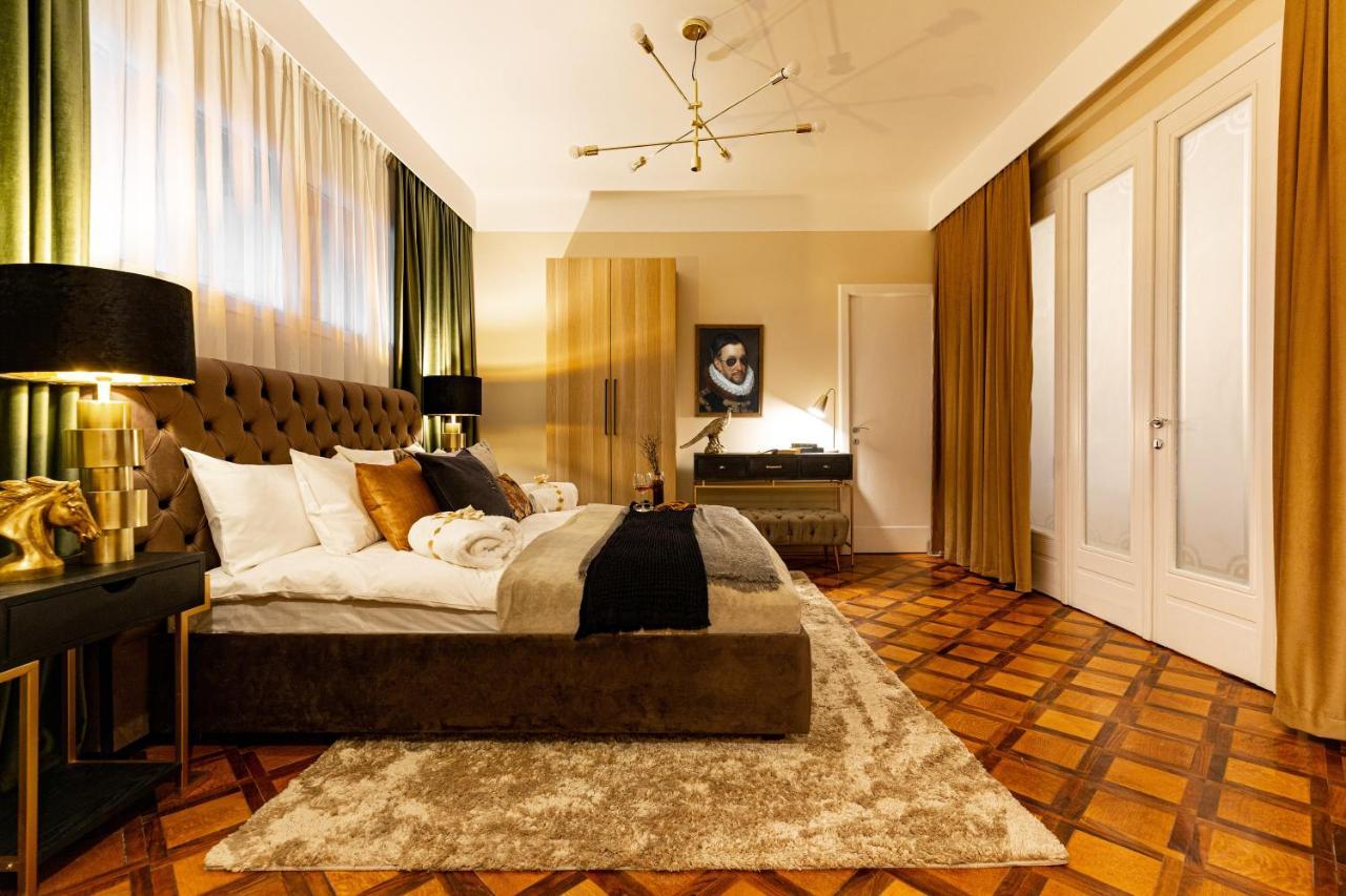 Qult - The Renaissance Affair Apartment บูคาเรสต์ ภายนอก รูปภาพ